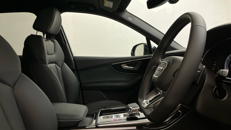 Audi Q7 3.0 TDI Quattro 286 Black Edition 5dr Tiptronic Diesel Estate